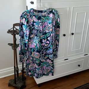 Long sleeved Lilly Pulitzer dress lightweight with gathered wristband